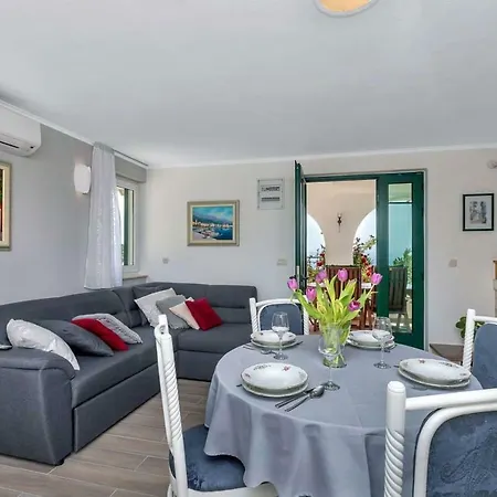 Holiday home Holiday Mendula